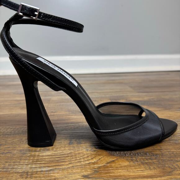 Steve Madden BEKI size 10 M black strappy heels pointed open toe mesh & leather - Picture 2 of 14